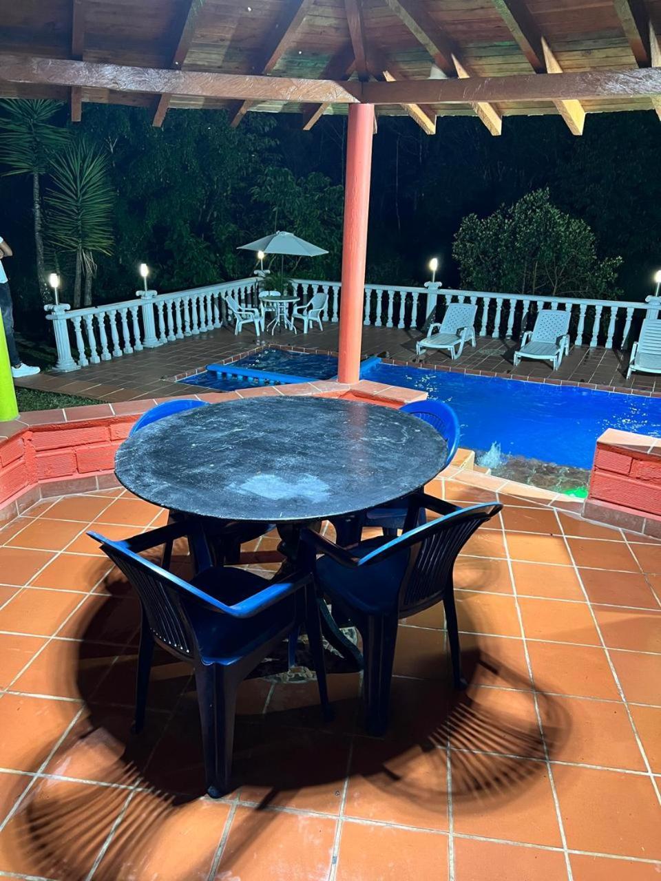 Finca Hotel La Bonita Guatapé Extérieur photo